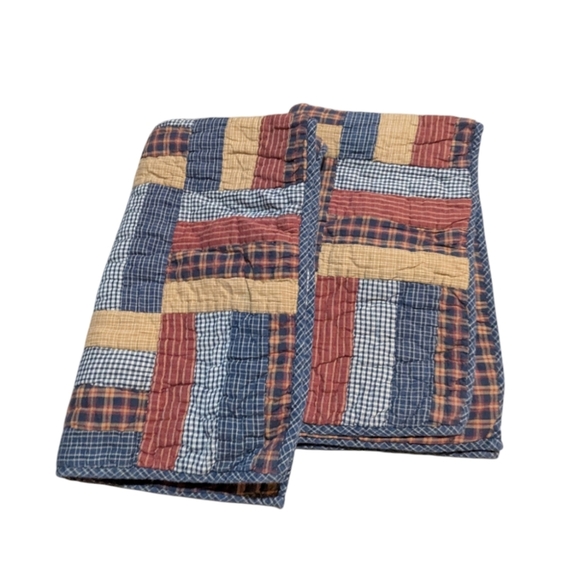 VHC Brands National Quilt Museum Kindred Stars and Bars Shams Queen 21x33 - Picture 3 of 7